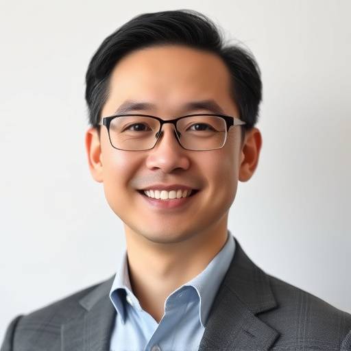 Portrait of David Lee, MBA, Professor of Business Analytics, looking professional and confident.